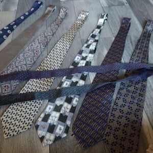 Elegant Patterned Tie Set